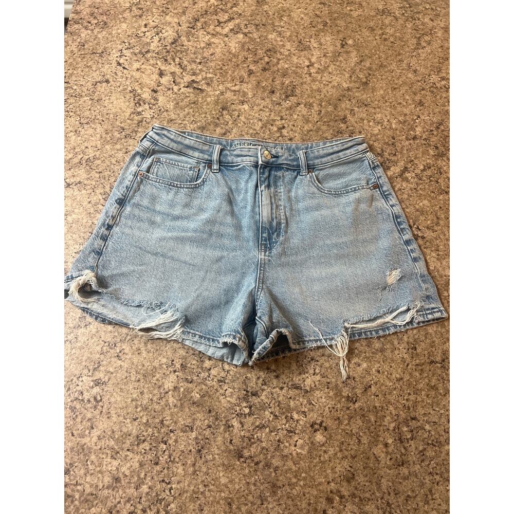 American Eagle Mom Short Size 14
